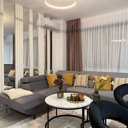 Luxevibe Apartments Near Mall Moldova Iasi Exterior photo