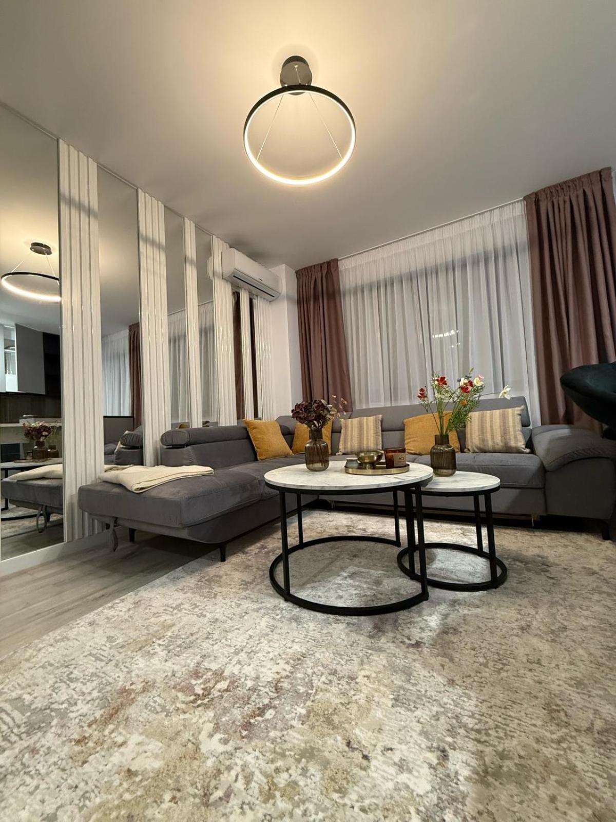 Luxevibe Apartments Near Mall Moldova Iasi Exterior photo