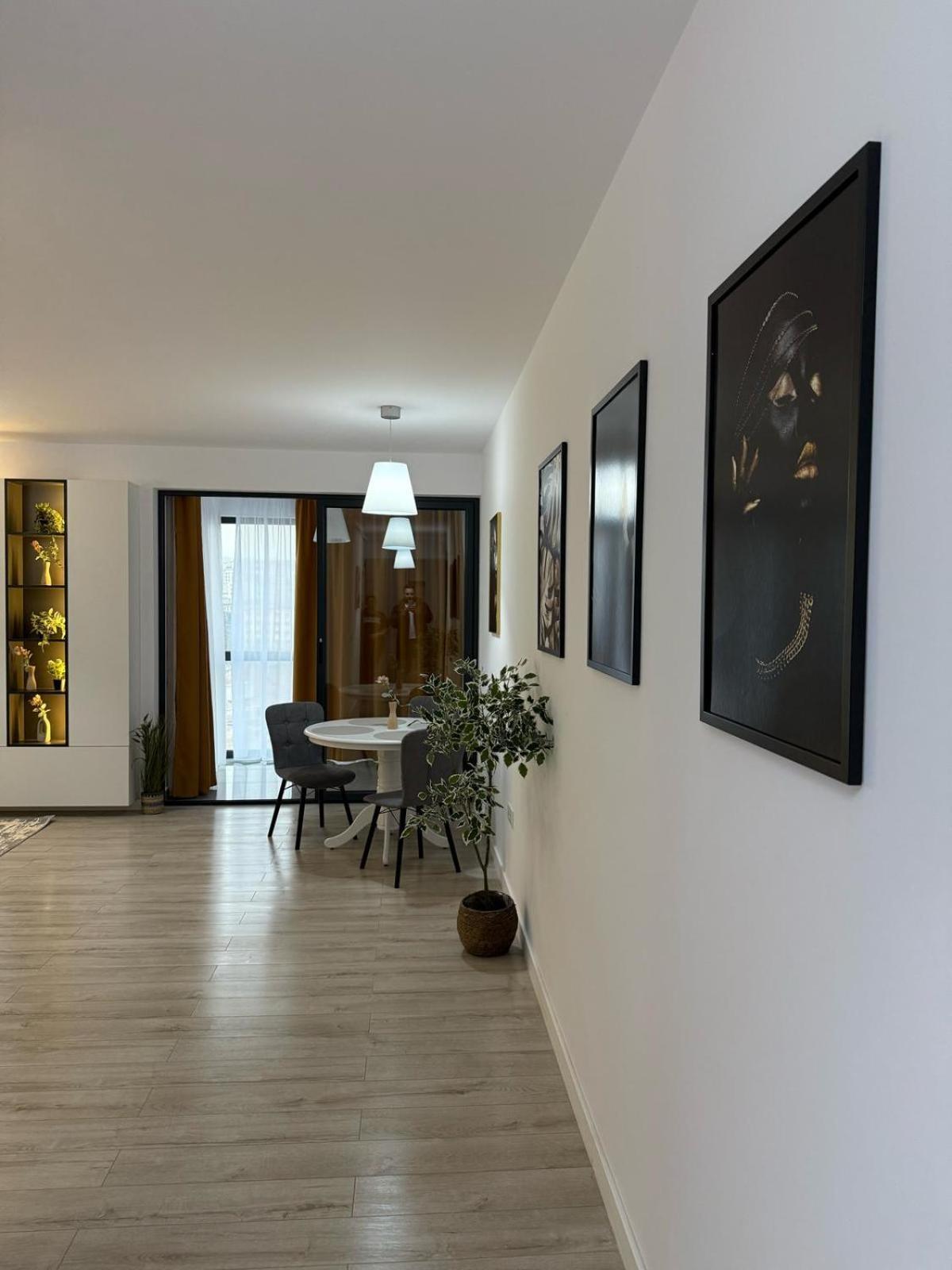 Luxevibe Apartments Near Mall Moldova Iasi Exterior photo